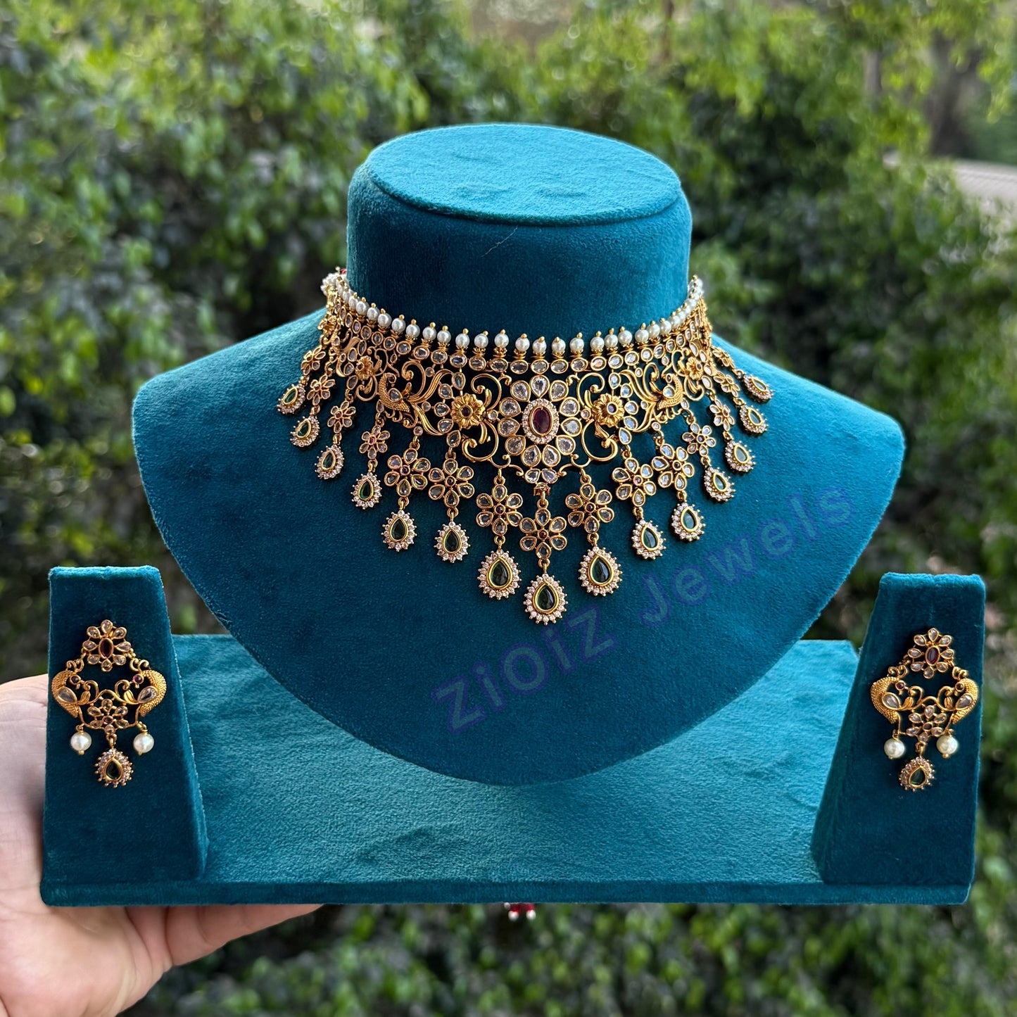Premium choker
