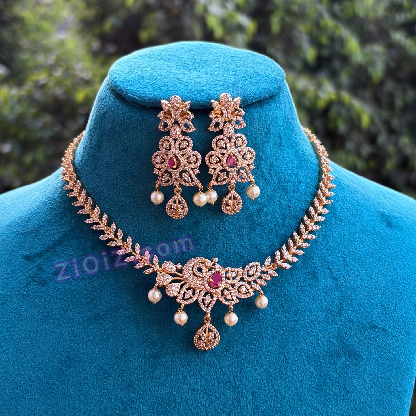 4 in 1 Changeable Stones Necklace (Peacock pattern)