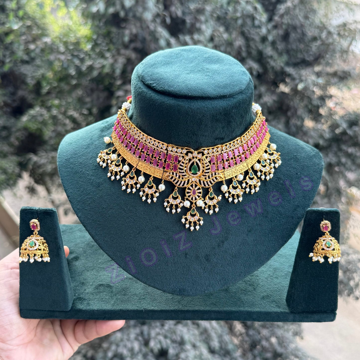 Premium pink stone choker