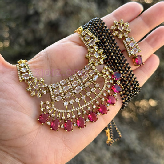 Petal Curve Mangalsutra