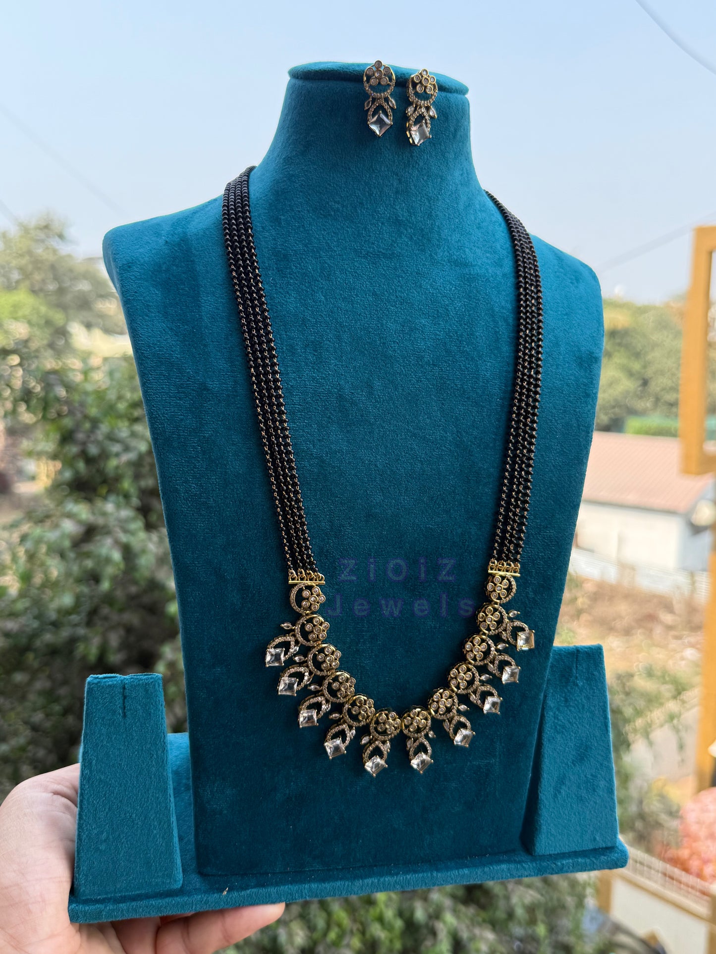 Square Stone 4-line Mangalsutra